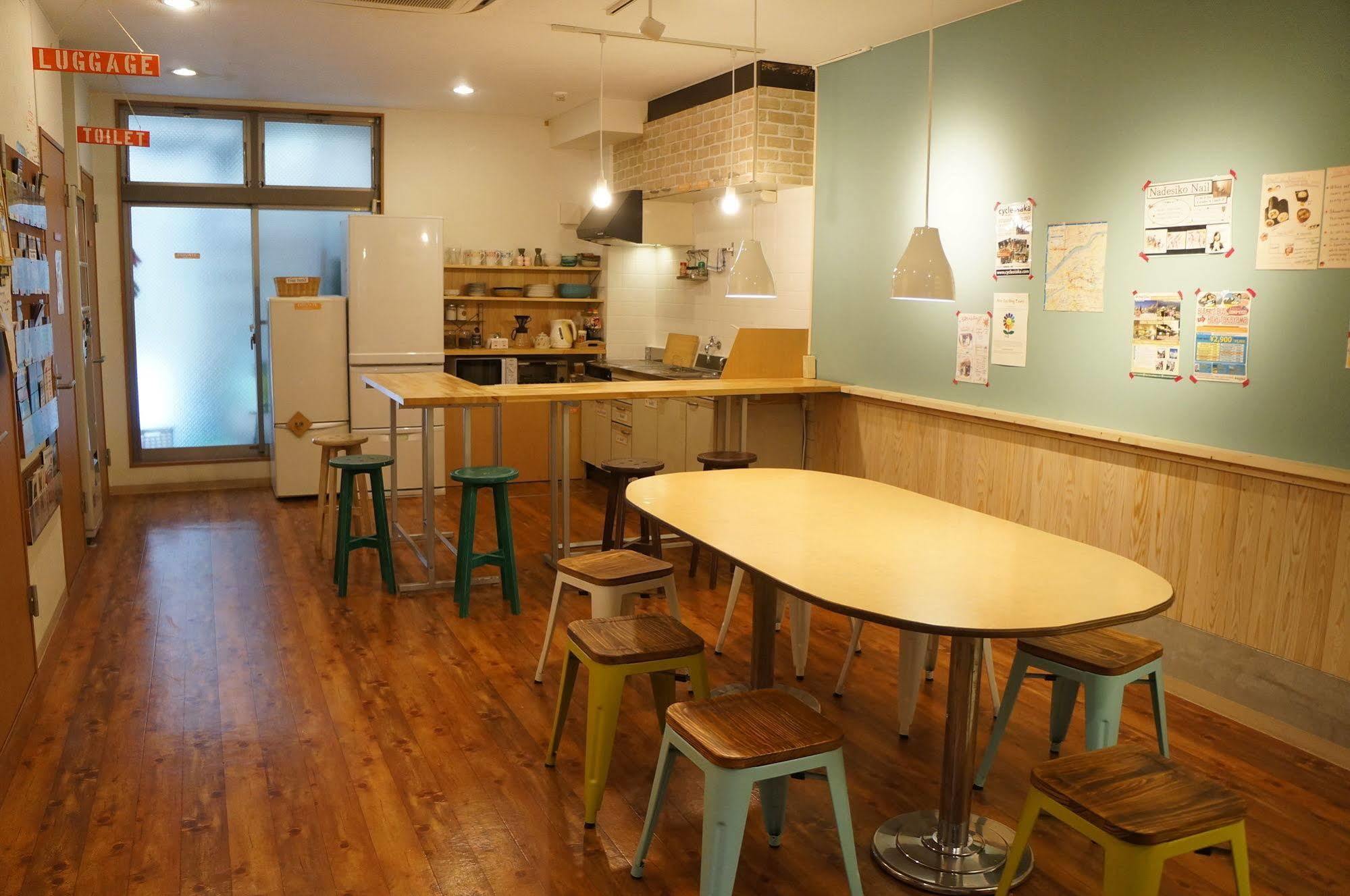 J-Hoppers Osaka Guesthouse מראה חיצוני תמונה